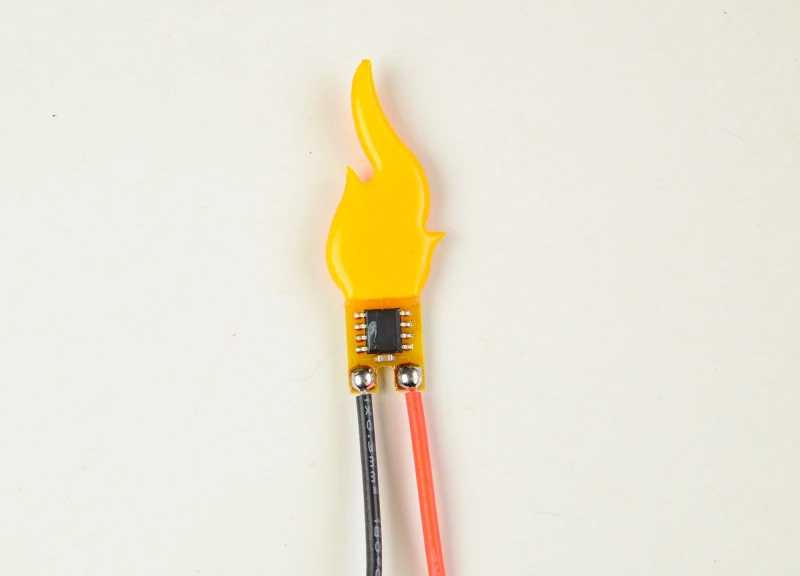 LED Flackerkerze / Feuerimitation