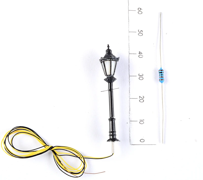 LED-Parklaterne klein H0