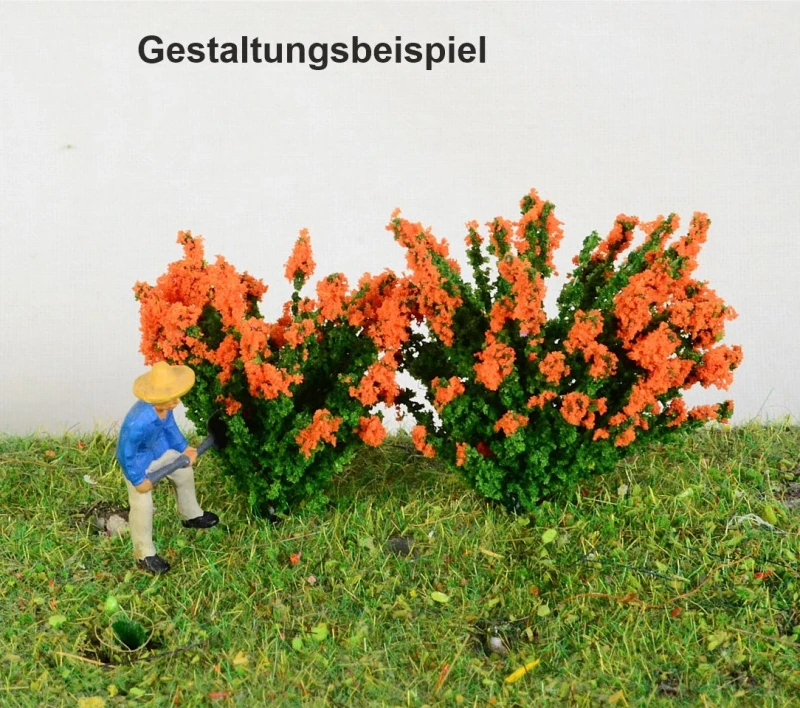 2 blühende Sträucher verschiedene Farben